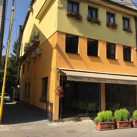 Heartland City B&B Tuzla Exterior photo