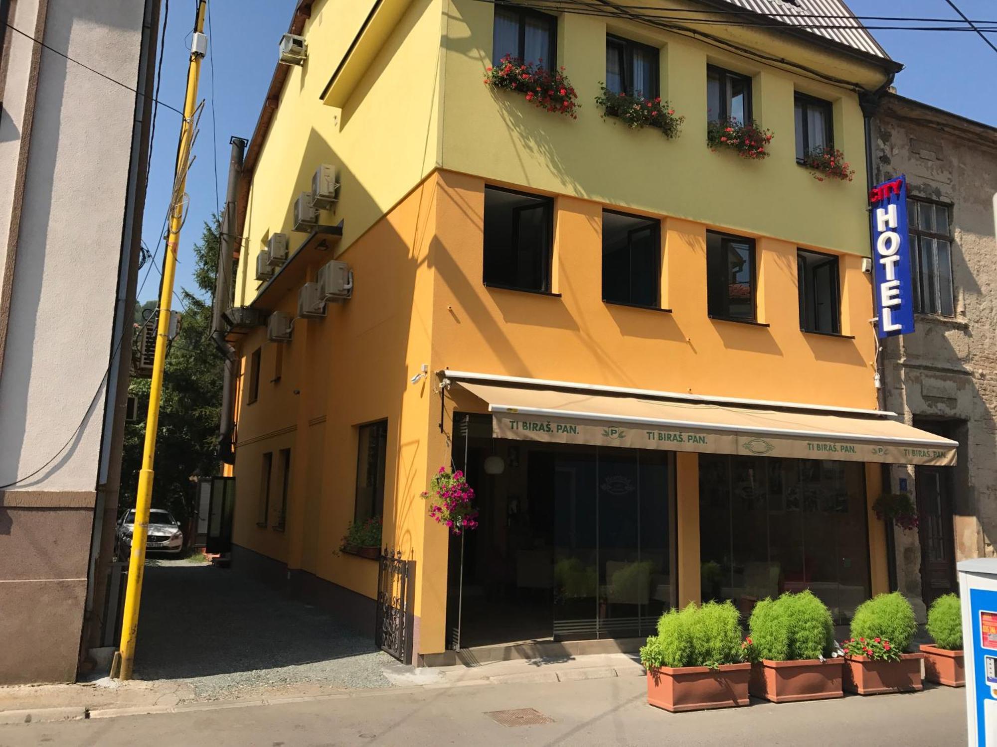 Heartland City B&B Tuzla Exterior photo